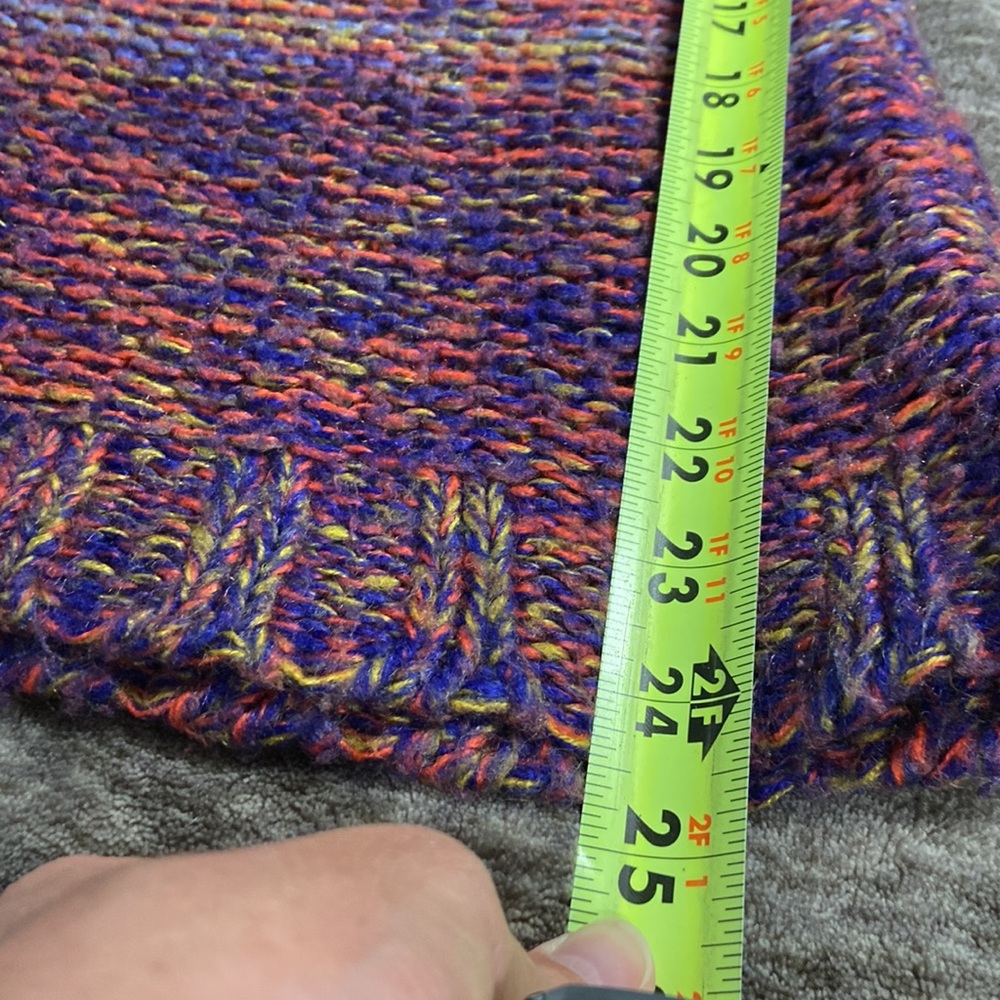 Wet Seal Womanโs Knit Sweater Size Medium (could work for a small) - Picture 13 of 13